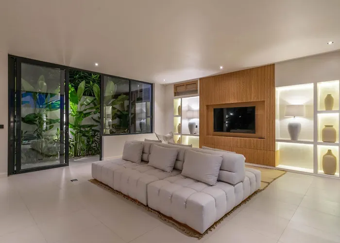 Maverick - Brand New Classy 4br In Villa