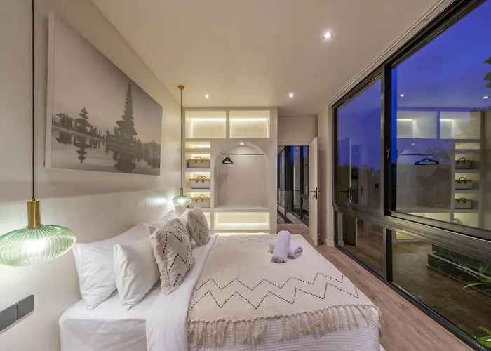 Maverick - Brand New Classy 4br In * Canggu