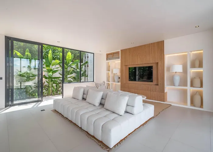 Maverick - Brand New Classy 4br In Villa *