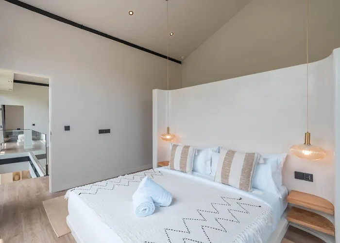 Villa Maverick - Brand New Classy 4br In *