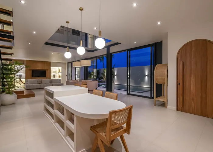 Maverick - Brand New Classy 4br In Canggu