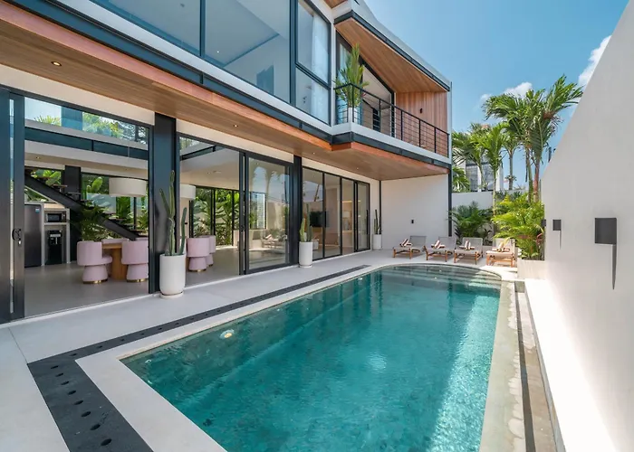 Villa Maverick - Brand New Classy 4br In