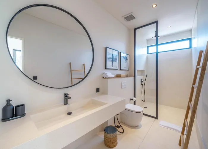 Villa Maverick - Brand New Classy 4br In