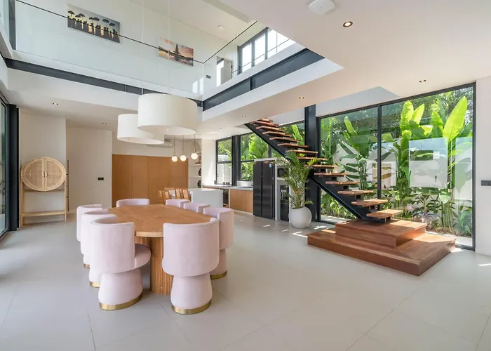Maverick - Brand New Classy 4br In *