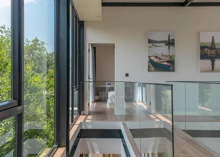 Maverick - Brand New Classy 4br In Villa *