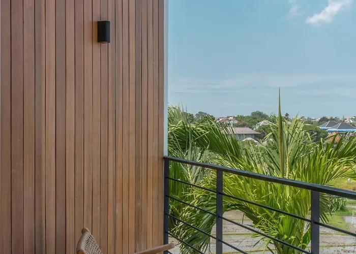 Maverick - Brand New Classy 4br In Villa